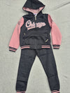 Nieuw: Stoere meiden trainingspakken met "Chicago" print! zwart rose